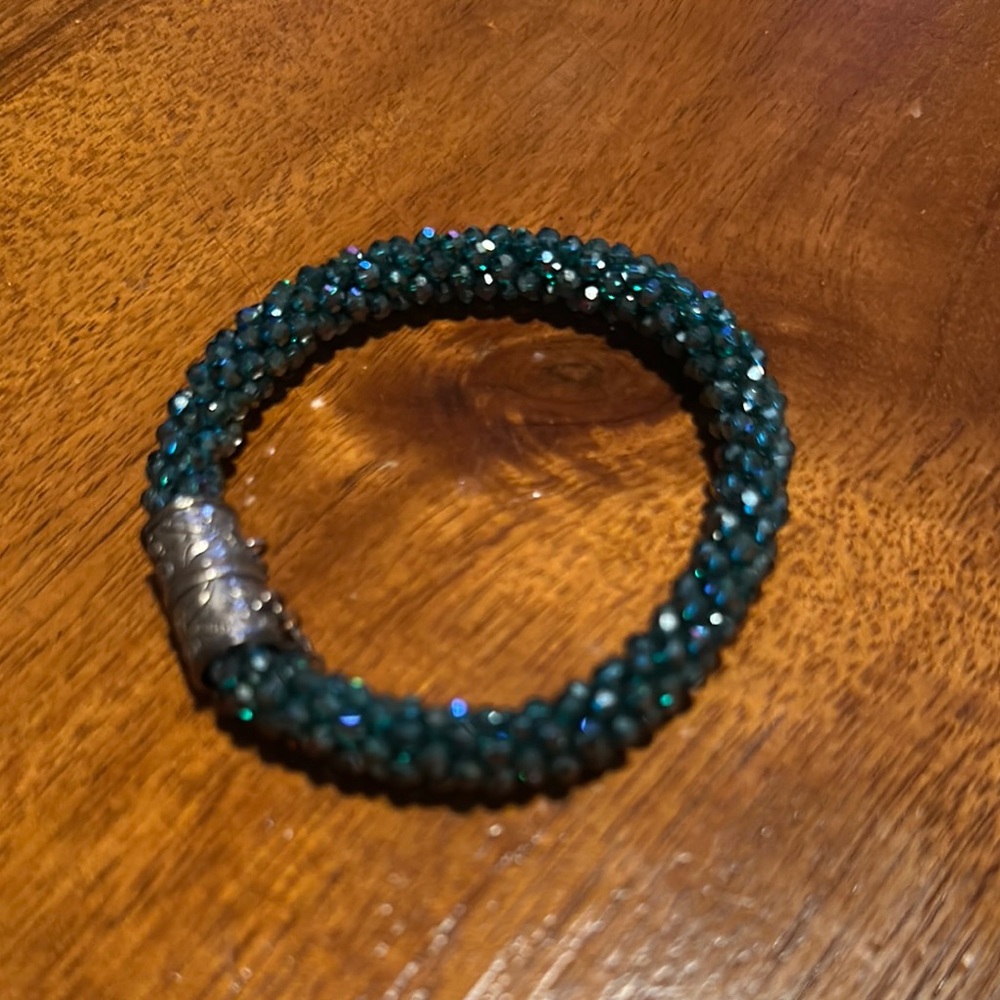Silpada Green and Silver Beaded Bracelet with Shimmery Finish